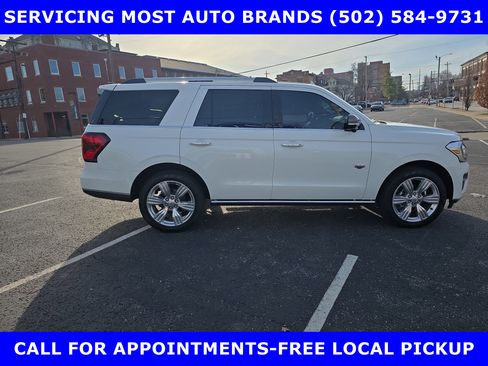 Used 2024 Ford Expedition King Ranch image 6