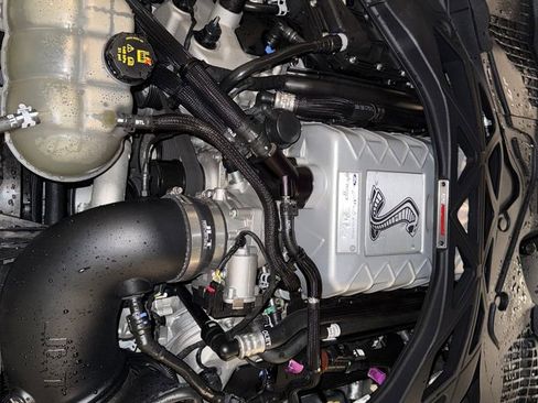 Used 2020 Ford Mustang Shelby GT500 w/ Technology Package image 27