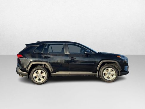Used 2020 Toyota RAV4 XLE image 2
