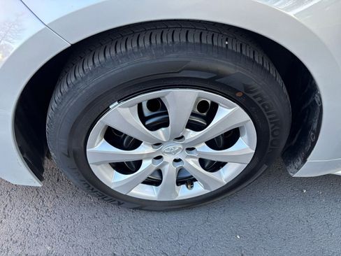 Used 2025 Toyota Corolla LE image 25