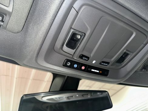 Used 2019 Chevrolet Silverado 1500 Custom w/ Custom Value Package AWD/4WD image 14