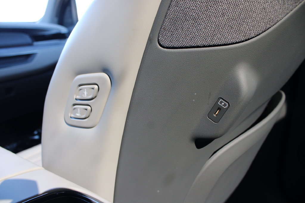 Used 2024 Kia EV9 Land AWD/4WD image 34