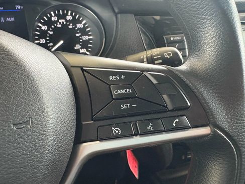 Used 2020 Nissan Rogue S image 16