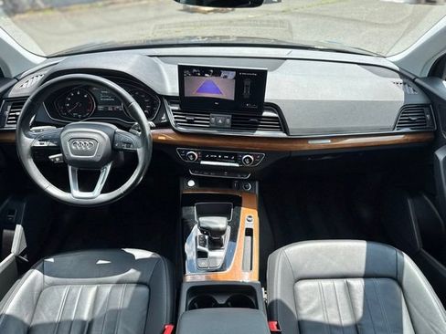 Used 2023 Audi Q5 2.0T Premium w/ Convenience Package AWD/4WD image 17