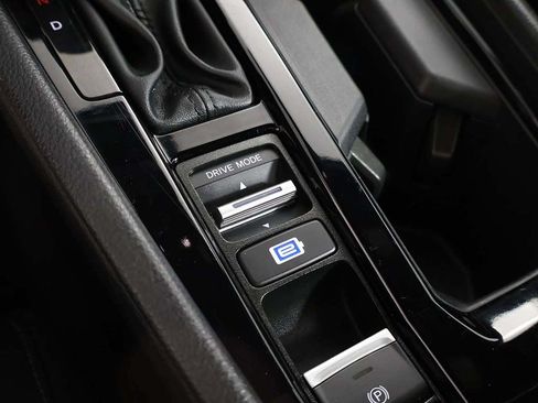 Used 2025 Honda Accord Sport image 48