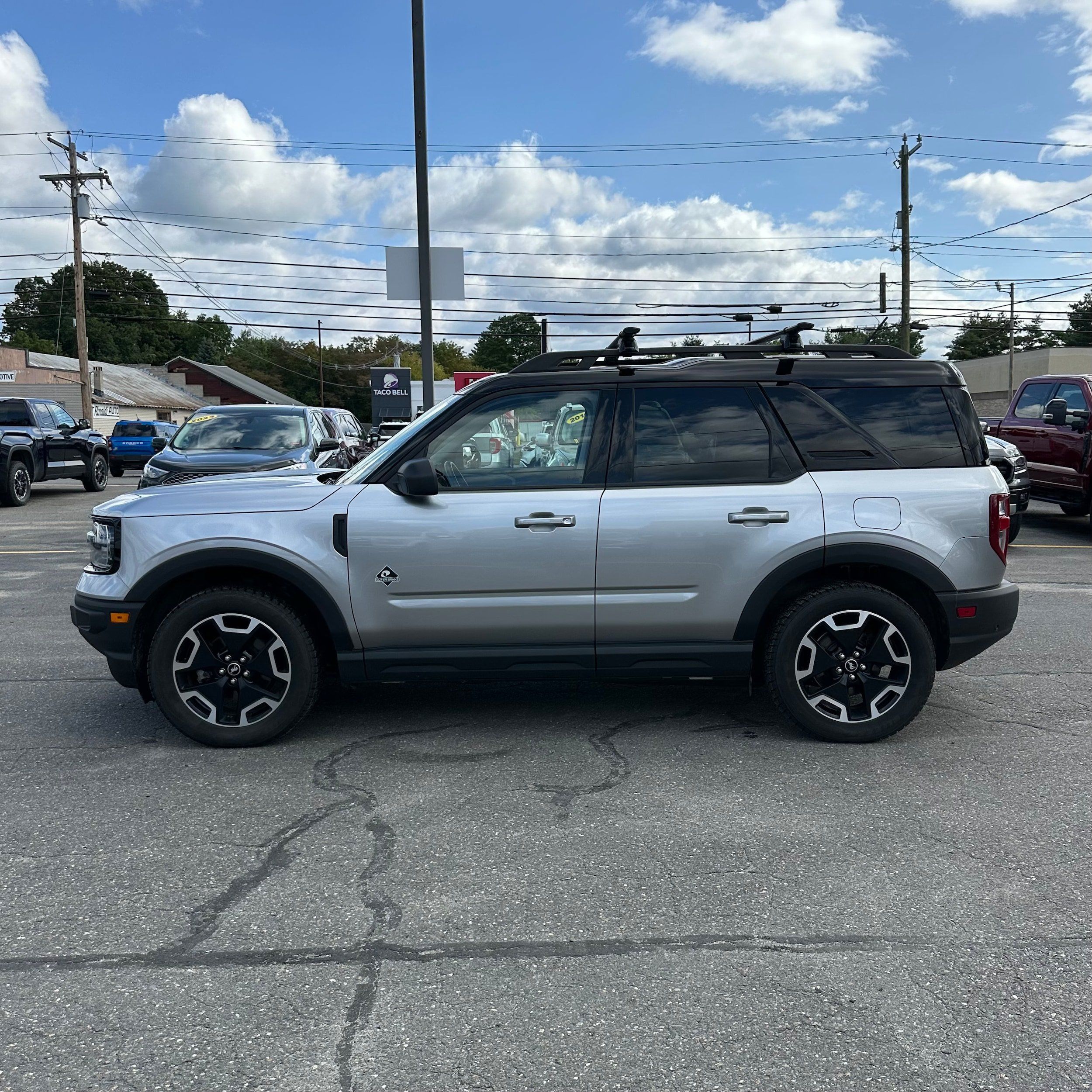 Used 2022 Ford Bronco Sport Outer Banks AWD/4WD image 6