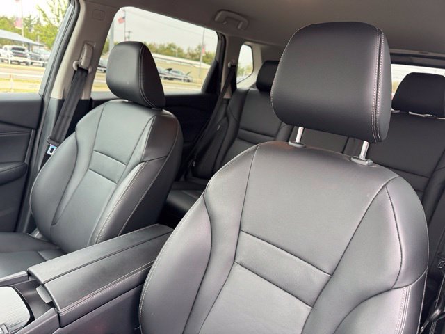 Used 2026 Nissan Rogue SL FWD image 11