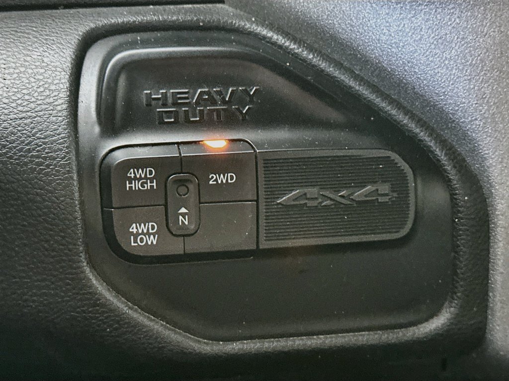 Used 2021 RAM 2500 Tradesman w/ Chrome Appearance Group AWD/4WD image 19