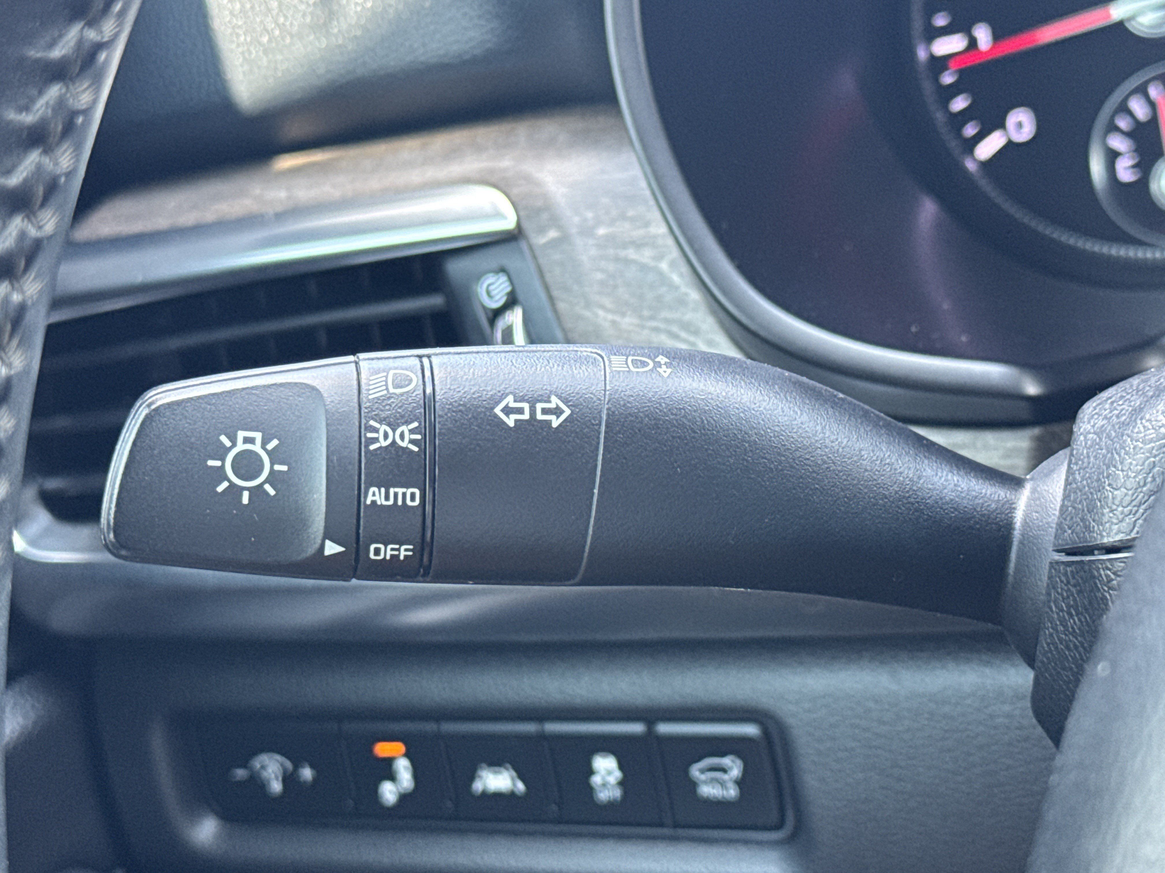 Used 2022 Kia Telluride EX w/ EX Premium Package FWD image 14