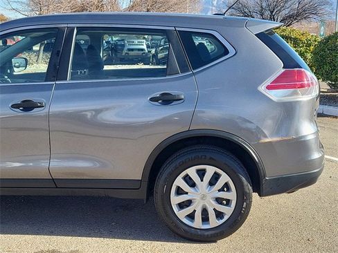 Used 2016 Nissan Rogue S image 6