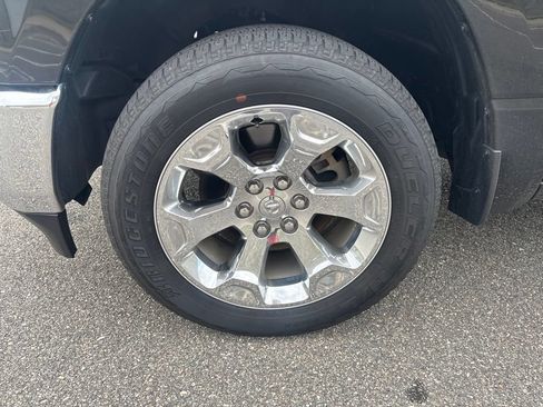 Used 2022 RAM 1500 Big Horn AWD/4WD image 12