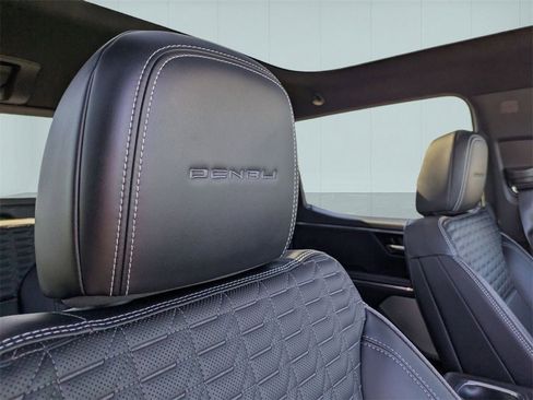 Used 2025 GMC Sierra EV Denali image 39