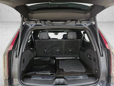 Used 2022 Cadillac Escalade ESV Premium Luxury Platinum RWD image 25