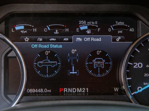 Used 2019 Ford F250 Lariat w/ Lariat Ultimate Package AWD/4WD image 17