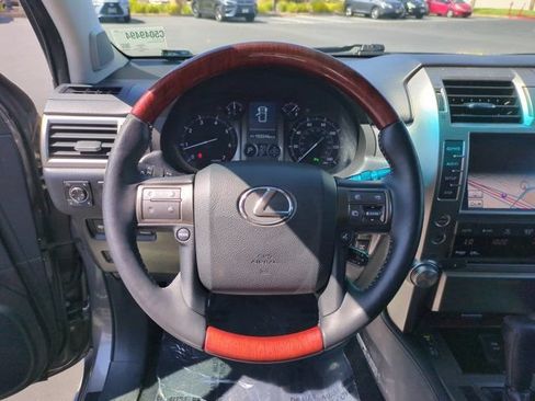 Used 2012 Lexus GX 460 Premium AWD/4WD image 17