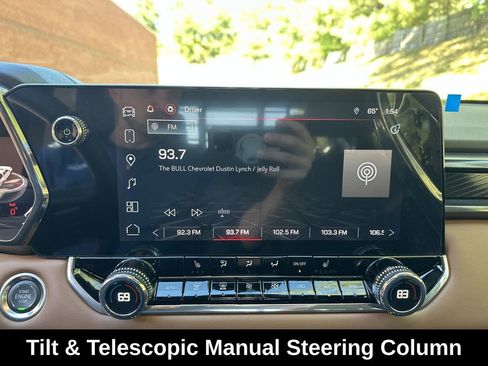 Used 2024 GMC Canyon AT4 w/ Canyon Safety Plus Package image 21