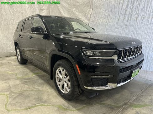 Used 2022 Jeep Grand Cherokee L Limited w/ Luxury Tech Group II AWD/4WD image 2