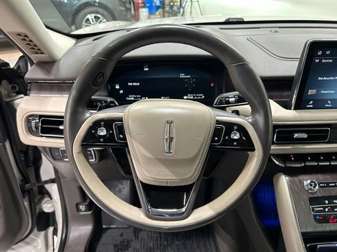 Used 2022 Lincoln Aviator Reserve w/ Equipment Group 201A AWD/4WD image 15