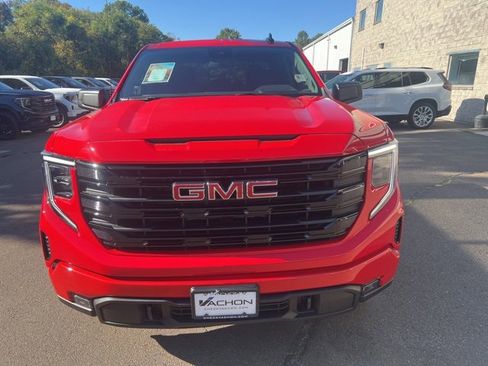 New 2026 GMC Sierra 1500 Elevation image 3