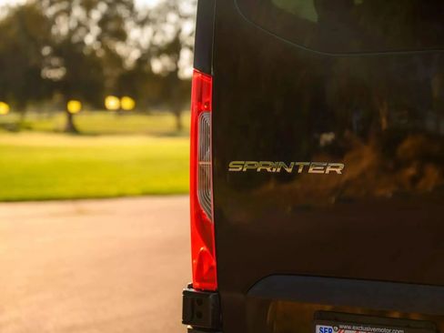 Used 2019 Mercedes-Benz Sprinter 2500 image 22