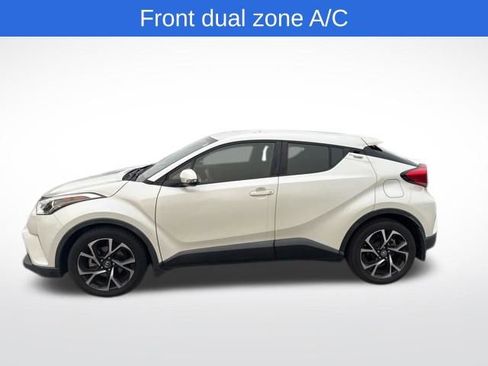 Used 2018 Toyota C-HR XLE image 2