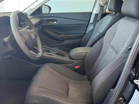 Used 2023 Honda Accord EX image 11