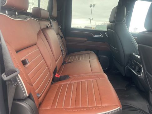 Used 2024 GMC Sierra 2500 Denali Ultimate image 37