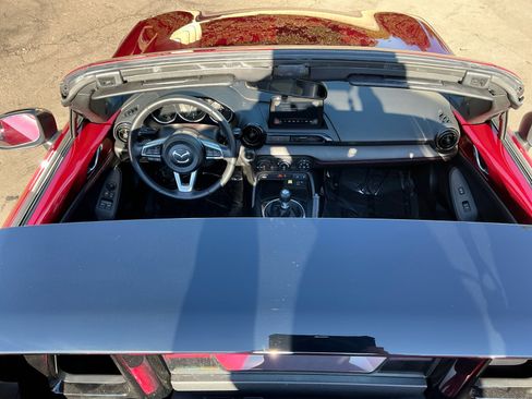 Used 2018 MAZDA MX-5 Miata RF Club w/ Brembo/BBS Package image 14