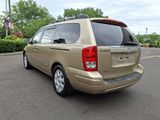 Used 2007 Hyundai Entourage GLS image 4