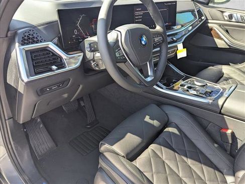 New 2026 BMW X5 sDrive40i image 3