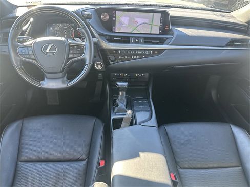 Used 2019 Lexus ES 350 350 w/ Premium Package image 9