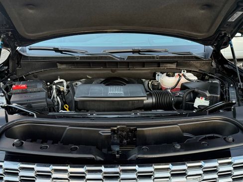 Used 2024 GMC Yukon XL Denali w/ Advanced Technology Package image 13