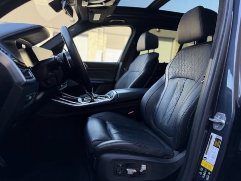 Used 2020 BMW X5 M50i w/ Executive Package AWD/4WD image 10