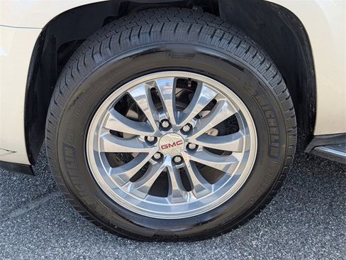 Used 2013 GMC Yukon XL Denali image 13