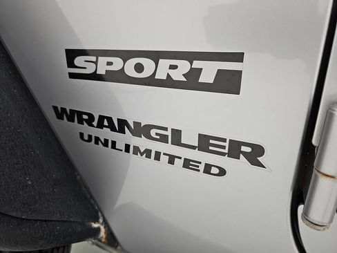 Used 2016 Jeep Wrangler Unlimited Sport w/ Quick Order Package 24S AWD/4WD image 48