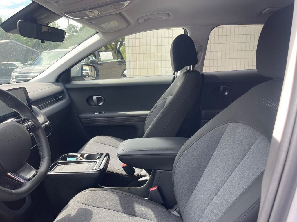 Used 2026 Hyundai Ioniq 5 SE AWD/4WD image 12