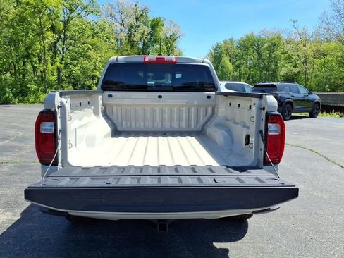 New 2026 GMC Canyon AT4 AWD/4WD image 25