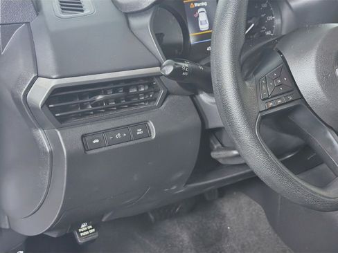 Used 2024 Nissan Altima 2.5 S FWD image 17
