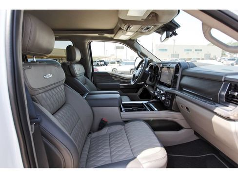 Used 2026 Ford F350 Platinum w/ Platinum Plus Package AWD/4WD image 22