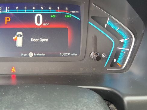 Used 2018 Honda Odyssey Touring image 25