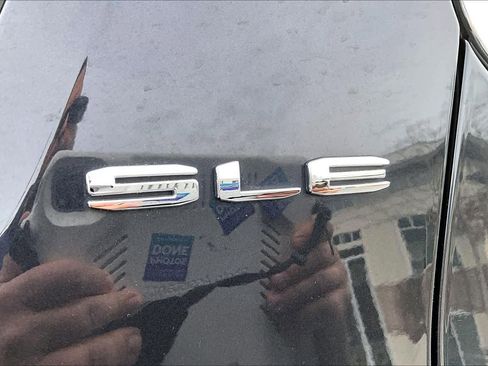 Used 2020 GMC Acadia SLE w/ LPO, Floor Liner Package image 9