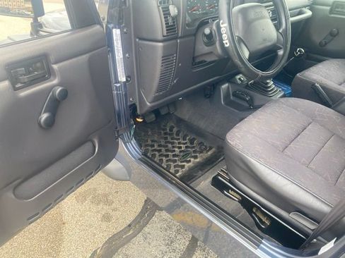 Used 2002 Jeep Wrangler SE AWD/4WD image 14