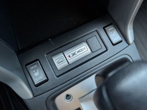 Used 2017 Subaru Forester 2.5i Limited image 18