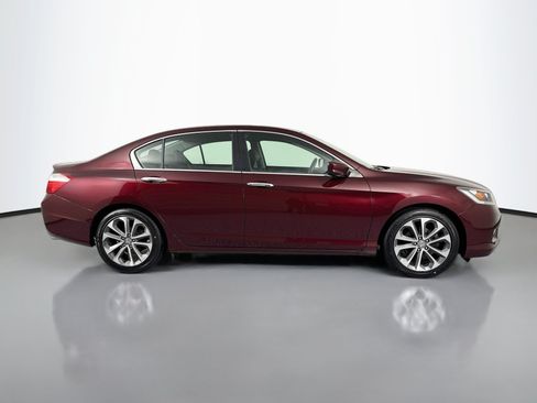 Used 2015 Honda Accord Sport image 4