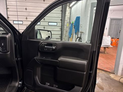 Used 2024 Chevrolet Silverado 1500 Custom AWD/4WD image 17