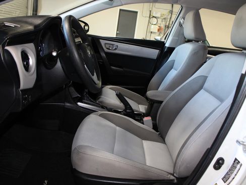 Used 2018 Toyota Corolla LE FWD image 21