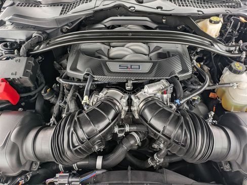 Used 2025 Ford Mustang GT Premium w/ GT Performance Package image 23