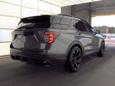 Used 2023 Ford Explorer ST w/ Equipment Group 401A AWD/4WD image 2