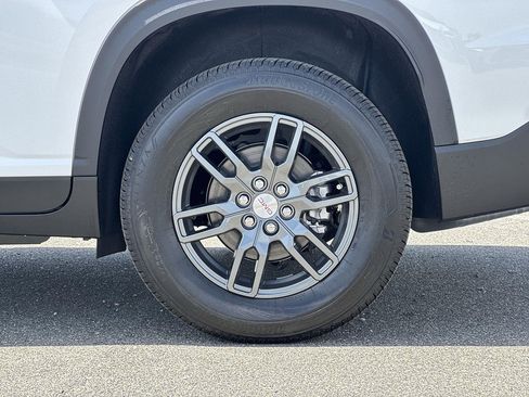 New 2026 GMC Acadia Elevation FWD image 30
