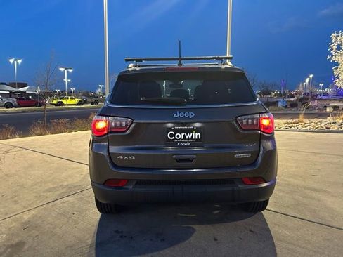 Used 2020 Jeep Compass Latitude w/ Cold Weather Group AWD/4WD image 8